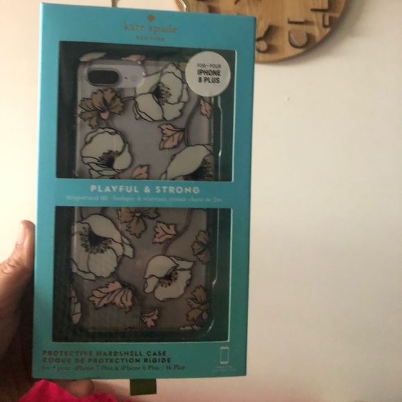 Beautiful clear/floral iPhone plus Kate Spade case - Picture 3 of 6